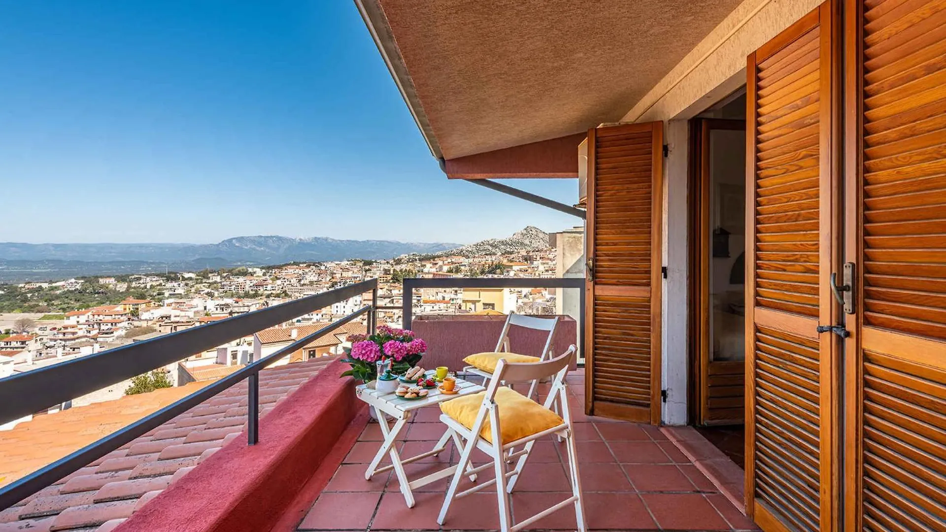 Holiday Home In Cala Gonone Nuoro Provinz 43625