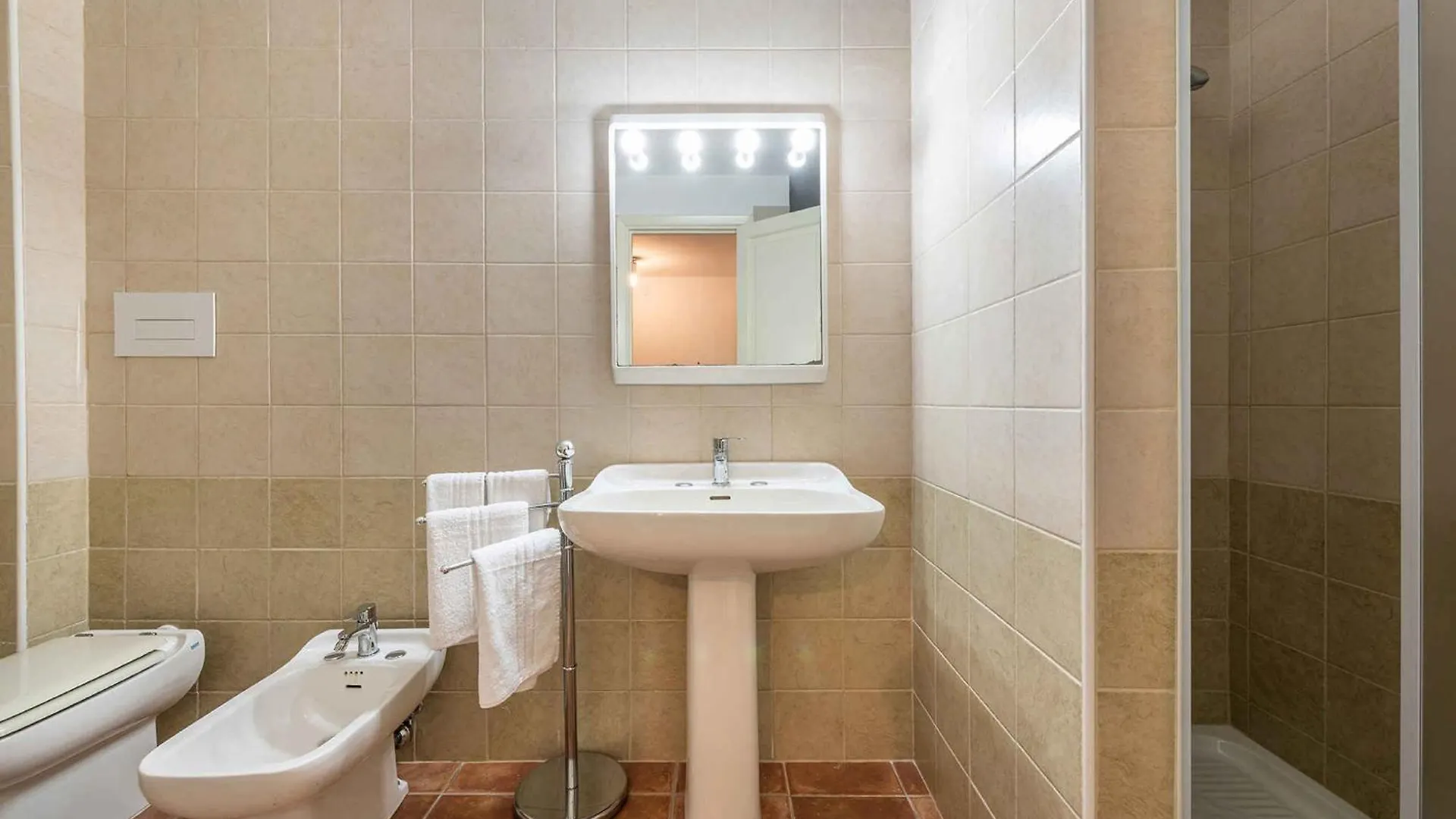 Holiday Home In Cala Gonone Nuoro Provinz 43625