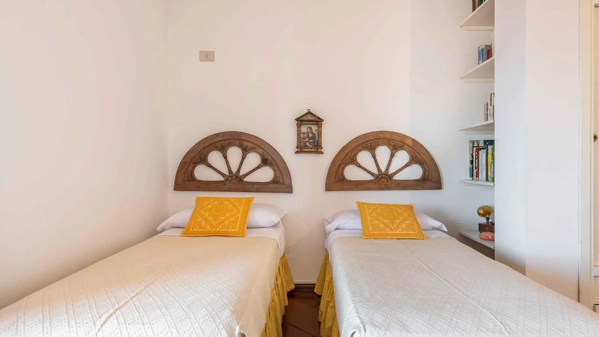 Holiday Home In Cala Gonone Nuoro Provinz 43625